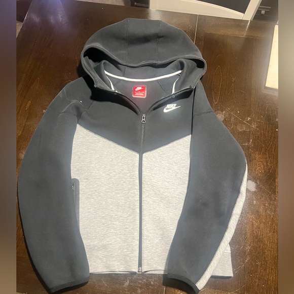 Nike Tech hooded zip up Jacket - Picture 5 of 6